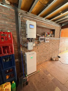 Inversor Huawei instalado en vivienda